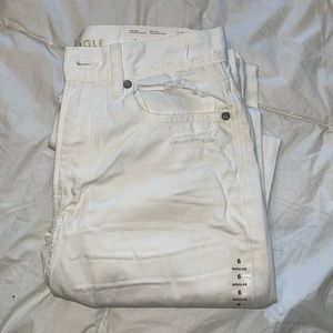American Eagle High-Rise Mom Jeans